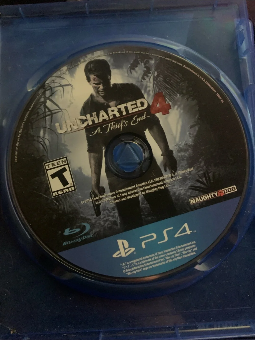 Sony PS4 Uncharted 4: A Thief's End — Blue & Red Cover